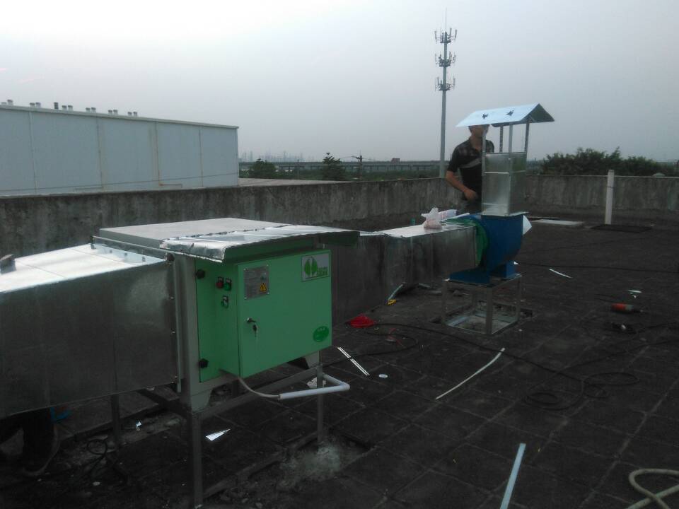 油水分离器